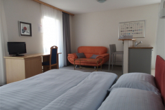 Mini-suite